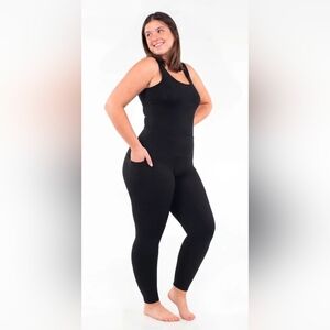 Woobilly compression like Nylon & spandex leggins